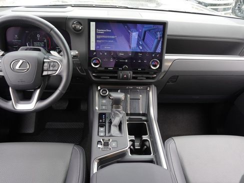 Used 2025 Lexus GX 550 AWD/4WD image 29