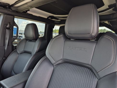 Used 2025 Ford Bronco Raptor AWD/4WD image 14