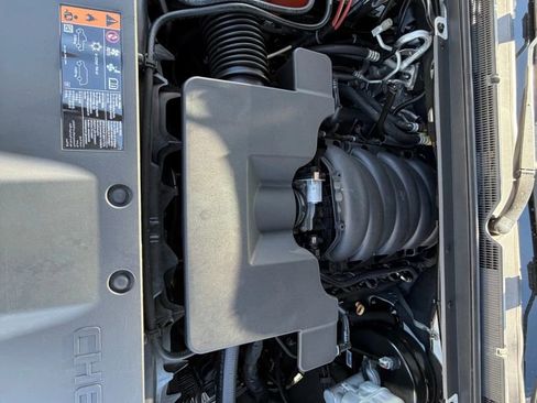 Used 2019 Chevrolet Tahoe LT image 33