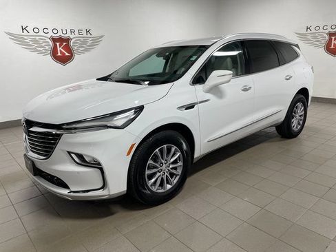 Used 2023 Buick Enclave Essence w/ Trailering Package, 5000 lbs. AWD/4WD image 3
