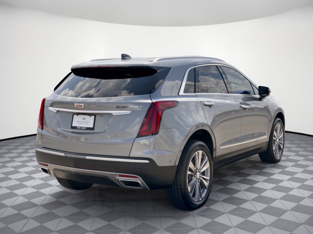 Certified 2026 Cadillac XT5 Premium Luxury w/ LPO, Floor Liner Package FWD image 9