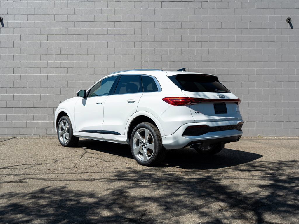 New 2026 Audi Q5 Premium Plus AWD/4WD image 4
