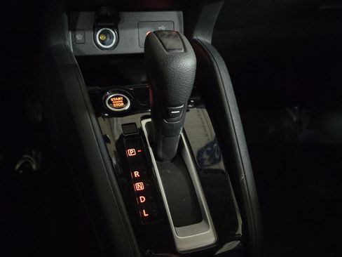 Used 2023 Nissan Versa SV image 31