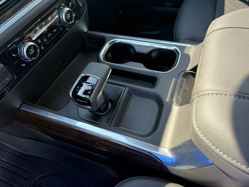 New 2026 GMC Sierra 1500 Elevation w/ Elevation Premium Package AWD/4WD image 27