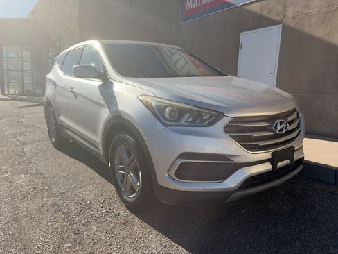 Used 2018 Hyundai Santa Fe Sport AWD/4WD image 3