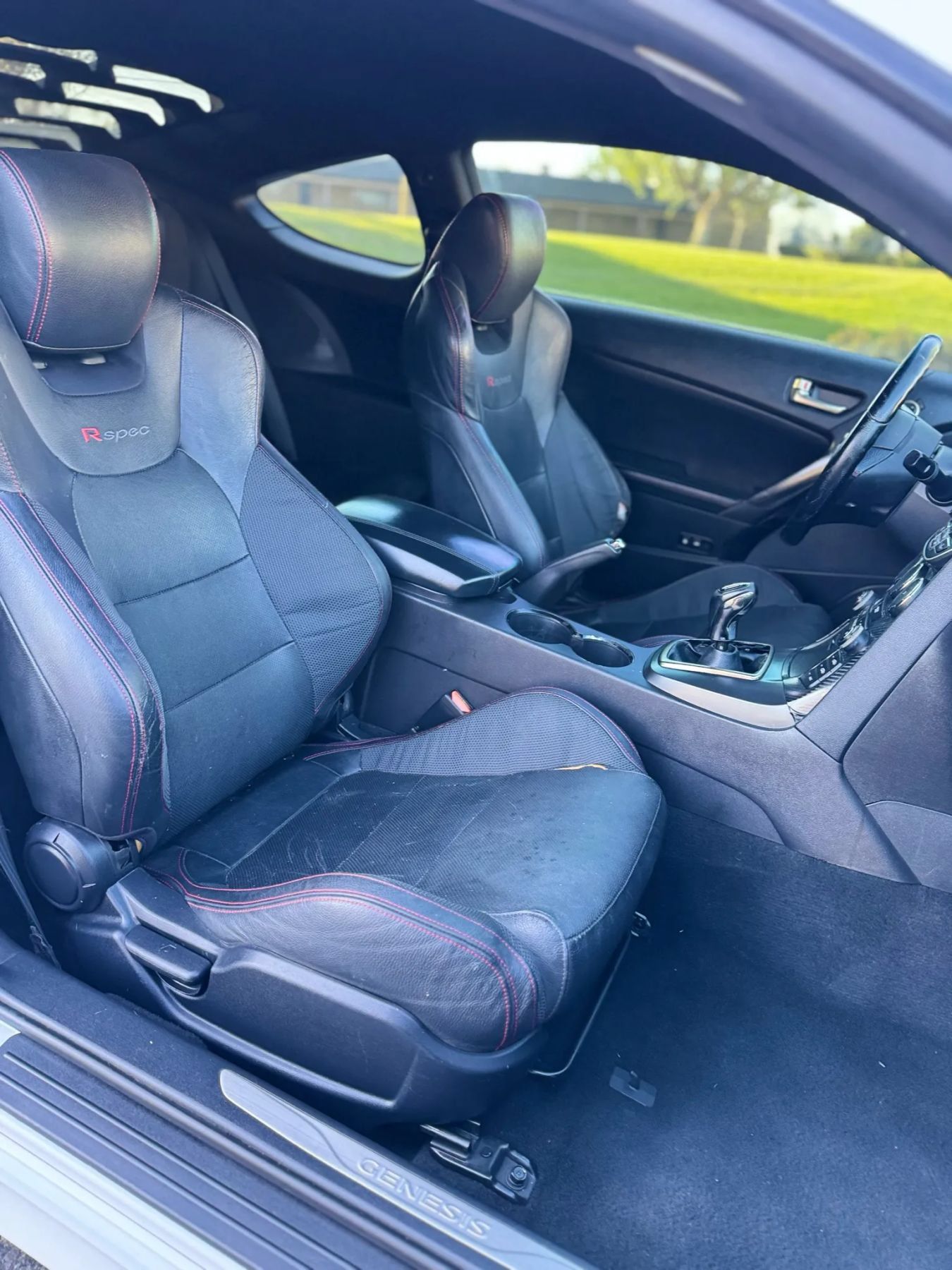 Used 2015 Hyundai Genesis 3.8 RWD image 39