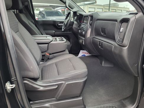 Used 2024 Chevrolet Silverado 1500 Custom image 12