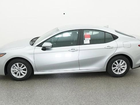 New 2026 Toyota Camry LE image 9