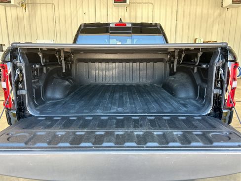 Used 2025 RAM 1500 Warlock AWD/4WD image 24