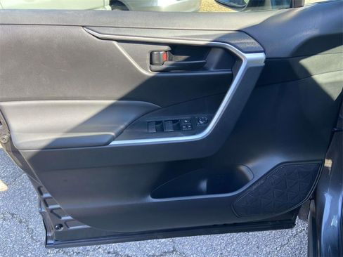 Used 2025 Toyota RAV4 LE image 10