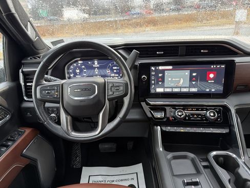 Used 2024 GMC Sierra 3500 Denali Ultimate image 16
