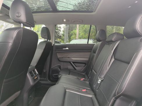 Certified 2022 Volkswagen Atlas SE image 23