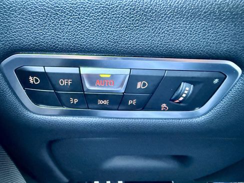 Used 2021 BMW X5 xDrive40i w/ M Sport Package image 15