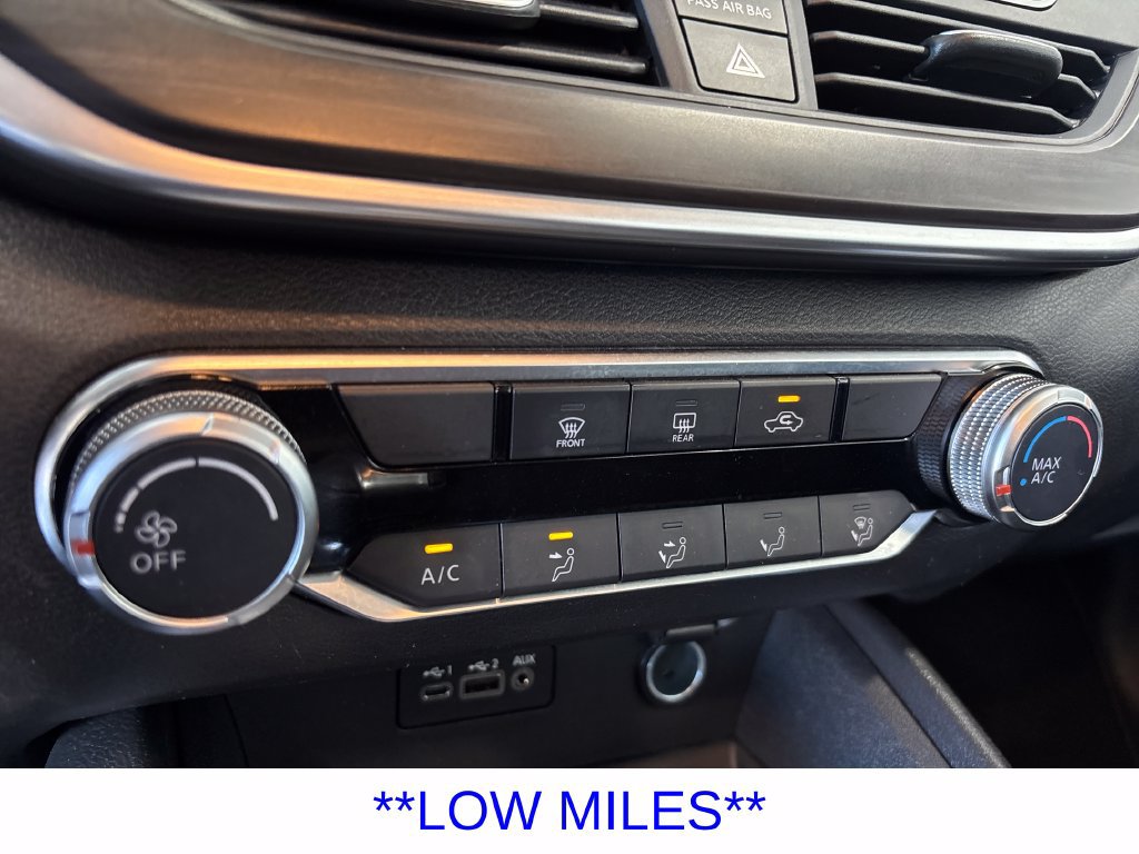 Used 2025 Nissan Altima 2.5 SV FWD image 22