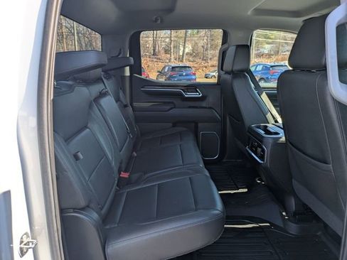 Used 2022 GMC Sierra 1500 SLT w/ SLT Convenience Package image 34