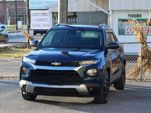 Used 2021 Chevrolet TrailBlazer LT w/ Convenience Package image 3