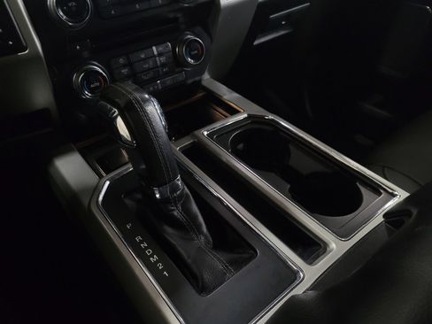 Used 2015 Ford F150 Lariat w/ Equipment Group 502A Luxury image 26