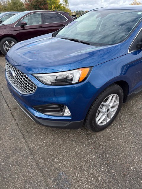 Used 2024 Ford Edge SEL w/ Convenience Package AWD/4WD image 9
