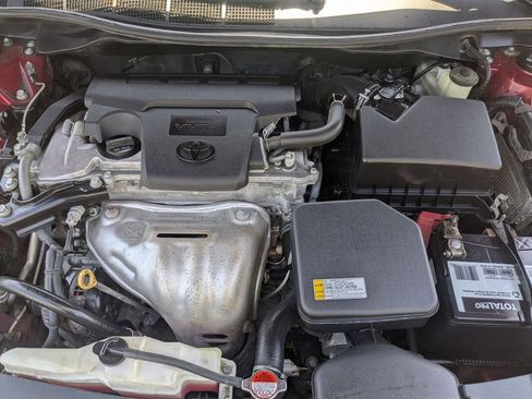 Used 2016 Toyota Camry LE FWD image 21