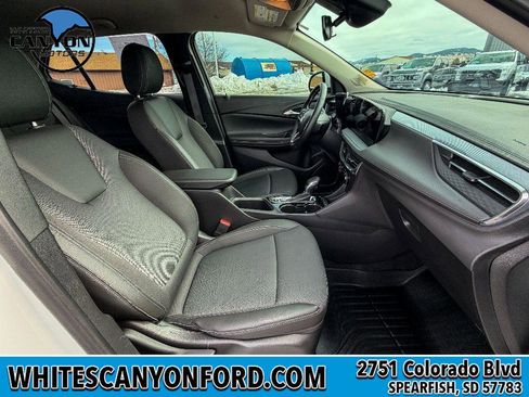 Used 2025 Buick Encore GX Preferred image 13