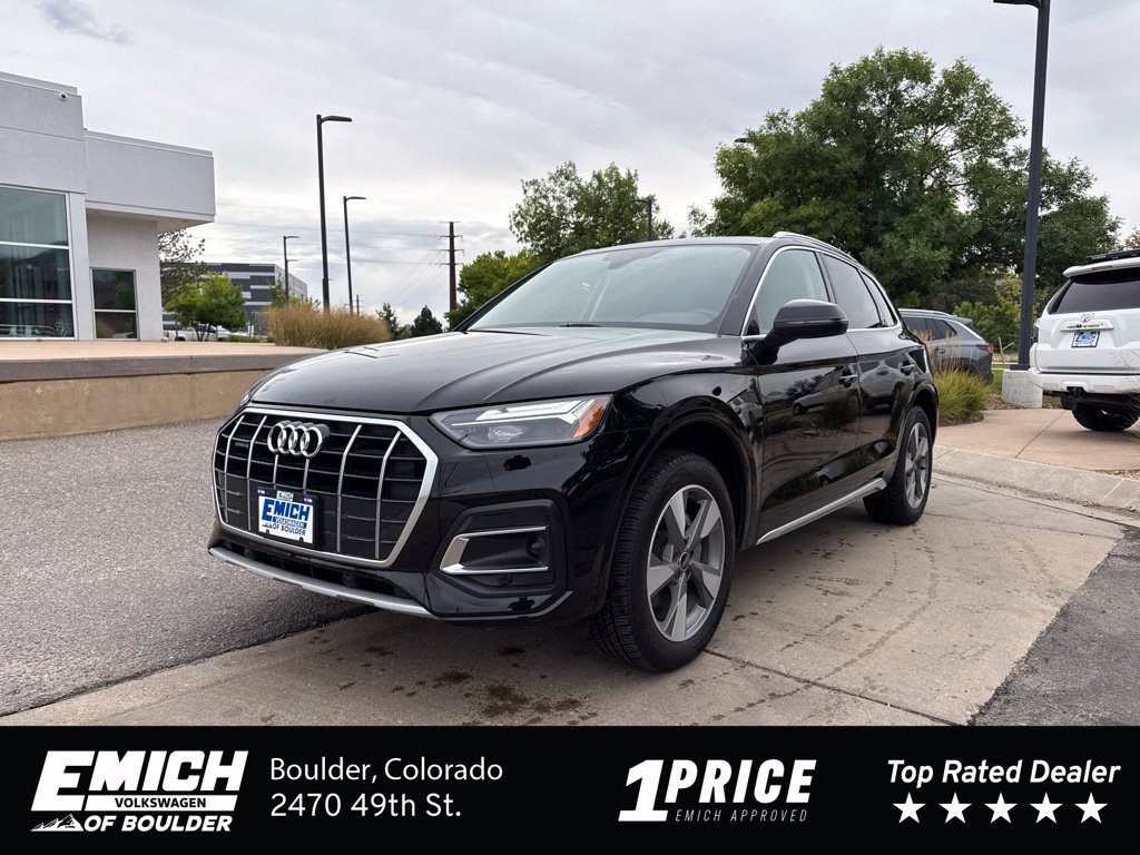 Used 2023 Audi Q5 2.0T Premium w/ Convenience Package AWD/4WD image 1