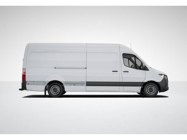 Used 2025 Mercedes-Benz Sprinter 2500 image 2