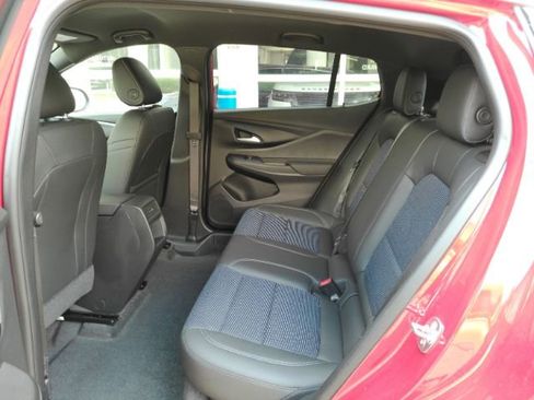 Used 2026 Buick Envista Preferred FWD image 18