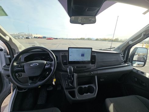 Used 2022 Ford Transit 350 XLT image 7