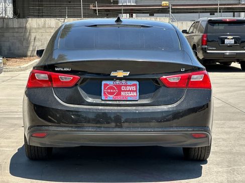 Used 2016 Chevrolet Malibu LT FWD image 9