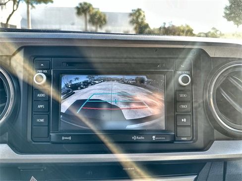 Used 2019 Toyota Tacoma SR image 25