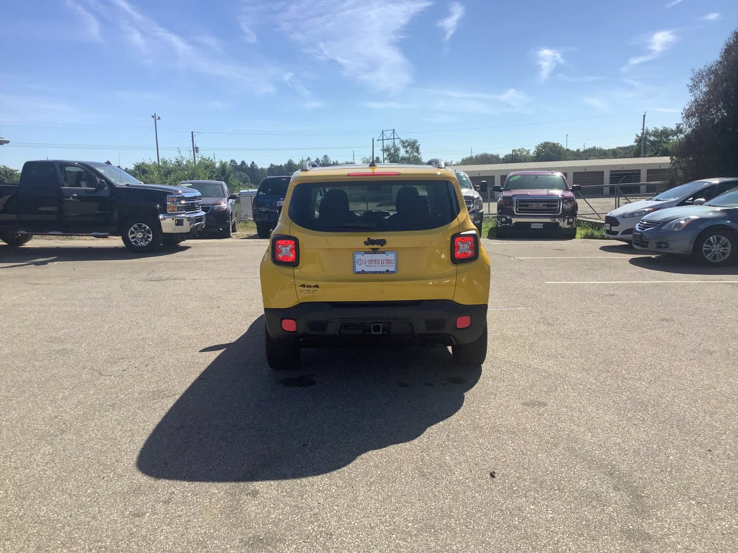 Used 2017 Jeep Renegade Altitude AWD/4WD image 8