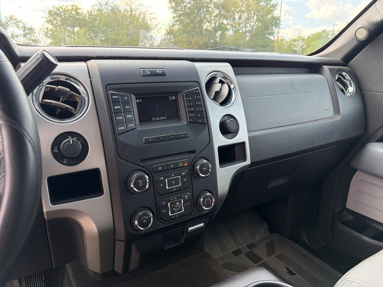 Used 2014 Ford F150 XLT w/ XLT Chrome Package AWD/4WD image 24