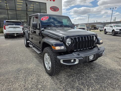 Used 2023 Jeep Gladiator Sport AWD/4WD image 1