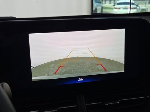 Used 2025 Chevrolet Trax LT image 20