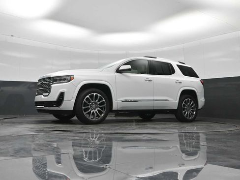 Used 2023 GMC Acadia Denali AWD/4WD image 21