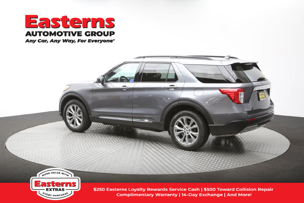 Used 2023 Ford Explorer XLT w/ Equipment Group 202A AWD/4WD image 64