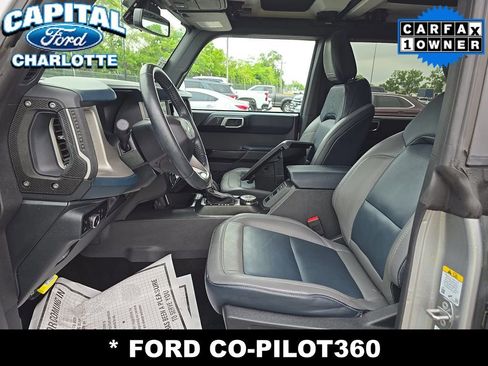 Used 2024 Ford Bronco Outer Banks AWD/4WD image 8