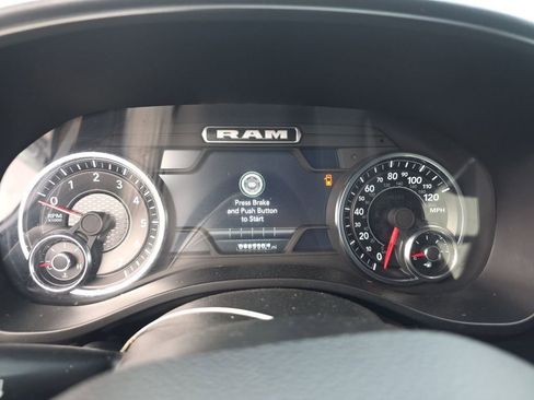 Used 2024 RAM 1500 Lone Star image 10