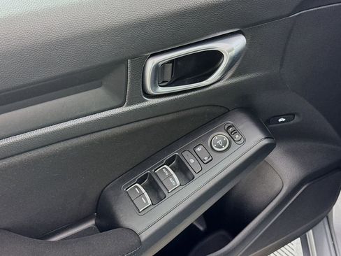 Used 2025 Honda Civic Sport image 13