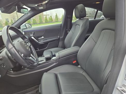 Used 2023 Mercedes-Benz CLA 250 4MATIC image 26
