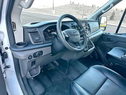 Certified 2022 Ford Transit 350 Medium Roof image 17