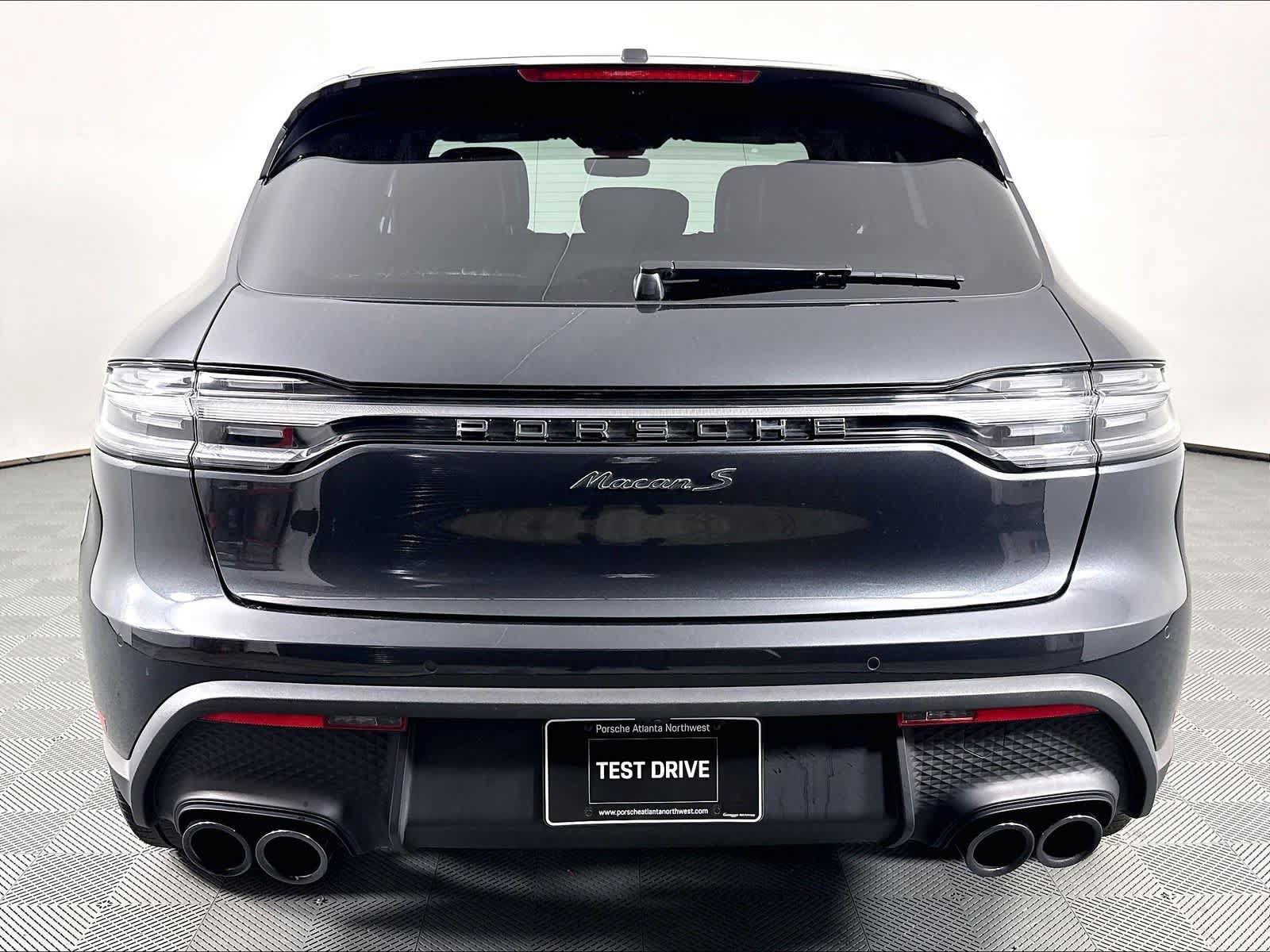 Certified 2023 Porsche Macan S AWD/4WD image 6