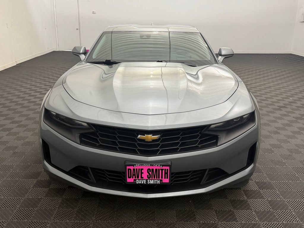 Used 2023 Chevrolet Camaro LT RWD image 6