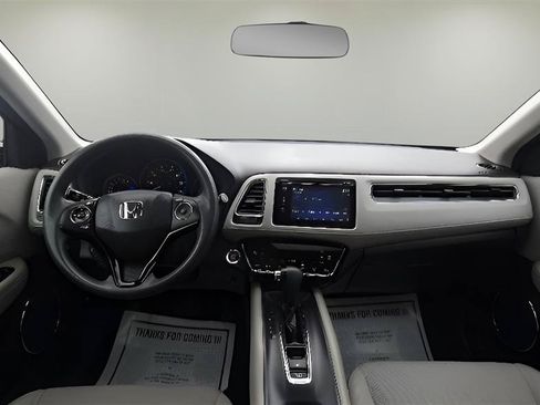 Used 2018 Honda HR-V EX image 19