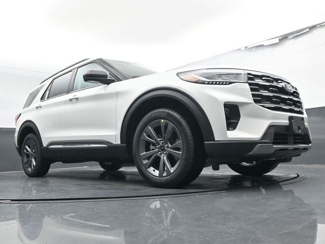 Used 2025 Ford Explorer Active w/ Active Comfort Package AWD/4WD image 26