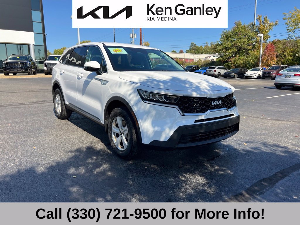 Certified 2023 Kia Sorento LX AWD/4WD image 6