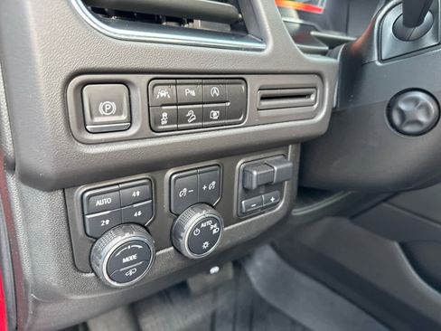 Used 2024 Chevrolet Tahoe Z71 w/ Z71 Off-Road Package image 25