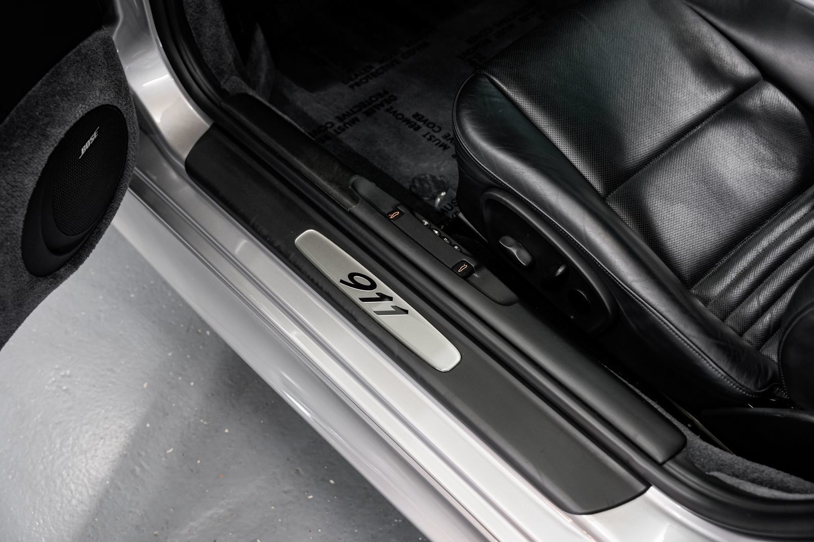 Used 2004 Porsche 911 40th Anniversary RWD image 23