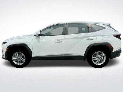 New 2025 Hyundai Tucson SE