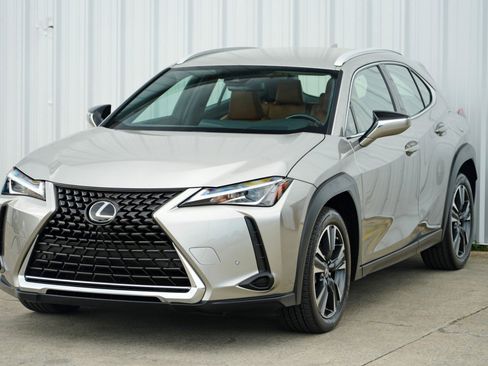 Used 2021 Lexus UX 200 image 44